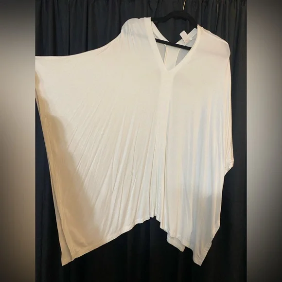 Oversized White Tunic - Picture 2 of 3